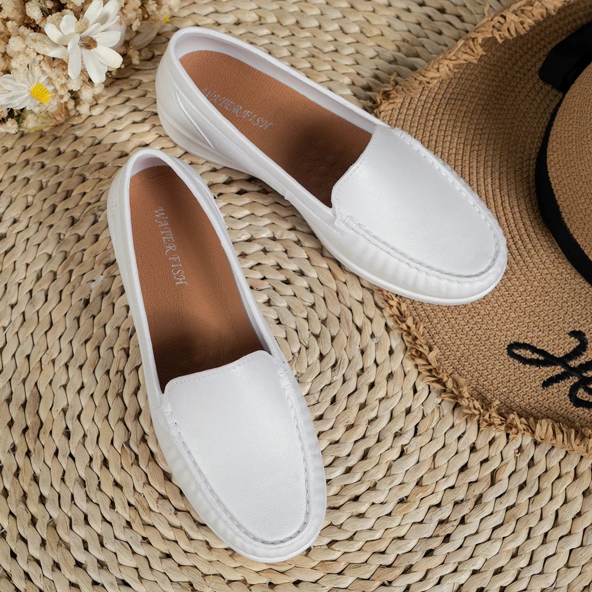 New Flats Shallow Loafers Women Walking Casual Shoes Designer Summer Comfort Soft Sole Shoes Office Zapatillas De Mujer D52
