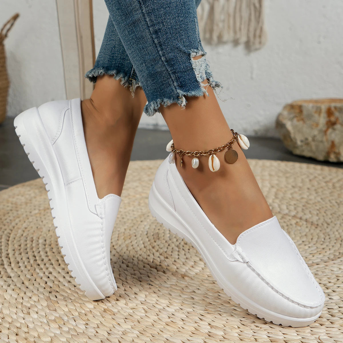 New Flats Shallow Loafers Women Walking Casual Shoes Designer Summer Comfort Soft Sole Shoes Office Zapatillas De Mujer D52