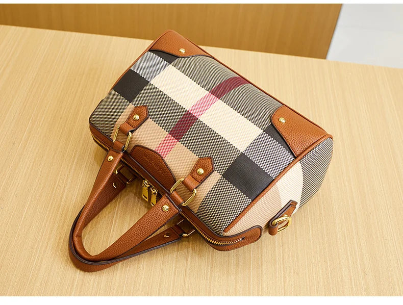 Women's Bag Tote Bag Light Luxury Shoulder Bag Large Capacity Handbag Casual Fashion Versatile Commuter Large Bag Brand Niche High-End 2025 New Handbag Casual Bag