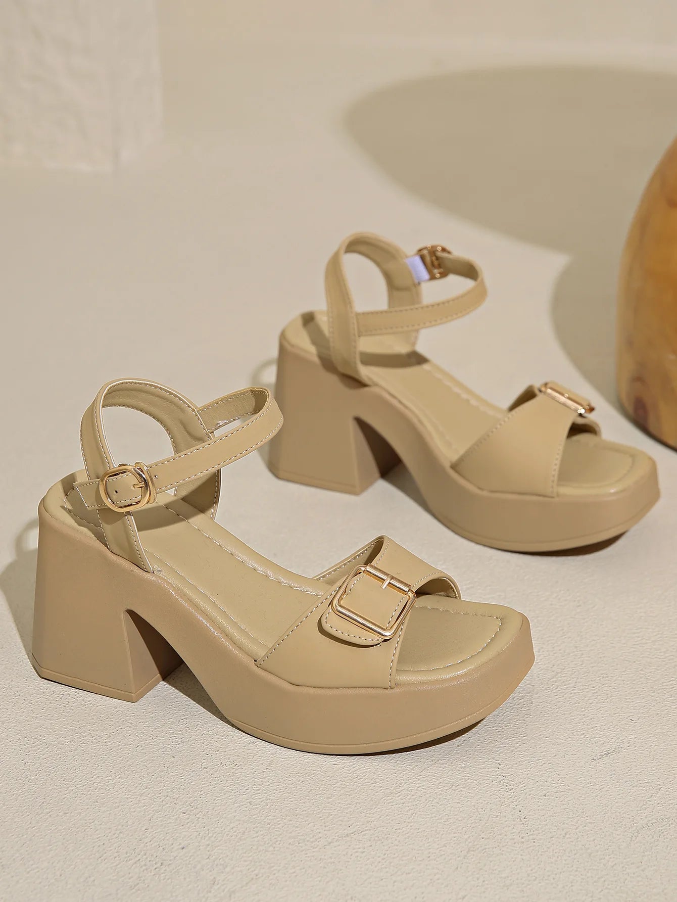 Women's thick sole sandals solid color casual shoes one line buckle high heel sandals women's wedge shaped fish mouth shoes