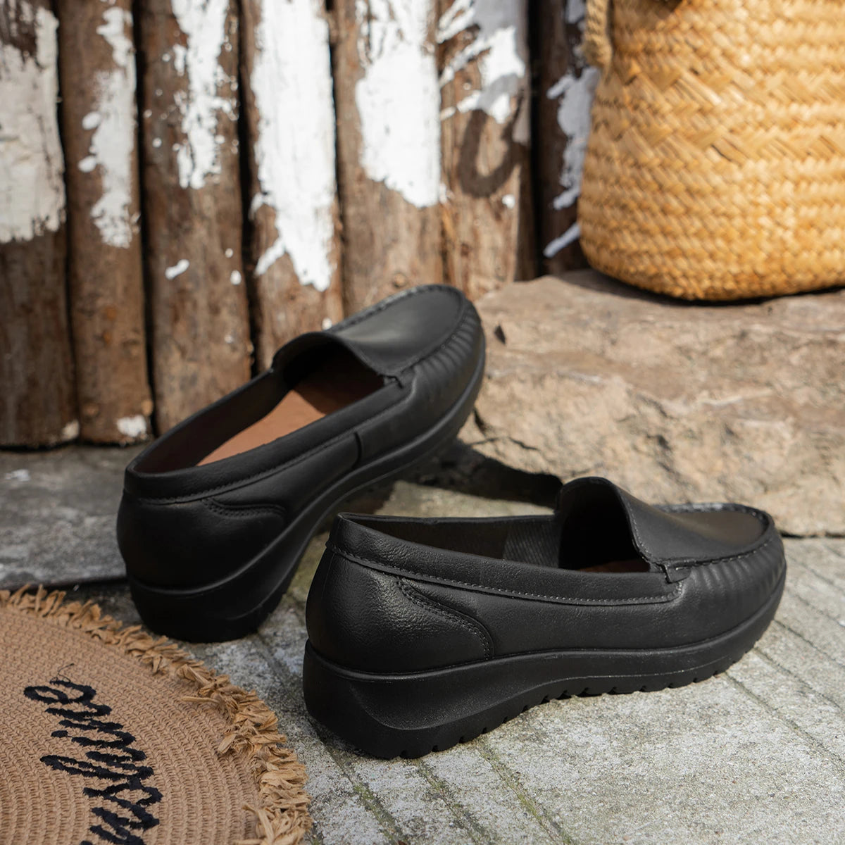 New Flats Shallow Loafers Women Walking Casual Shoes Designer Summer Comfort Soft Sole Shoes Office Zapatillas De Mujer D52