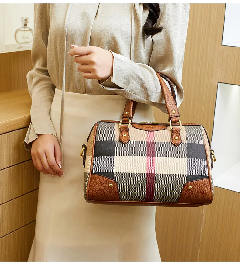 Women's Bag Tote Bag Light Luxury Shoulder Bag Large Capacity Handbag Casual Fashion Versatile Commuter Large Bag Brand Niche High-End 2025 New Handbag Casual Bag